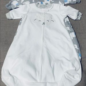 Carter's One Pieces - Carters Sz:Small Baby Sacs Bundle Carter's One Pieces - Carters Sz:Small Baby Sacs Bundle